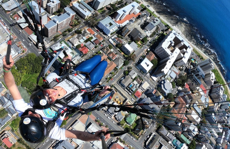 cape hope paragliding, paragliding cape town, tandem paragliding cape Town, cape town paragliding, cape town tandem paragliding, signal hill paragliding, signal hill tandem paragliding, lions head paragliding, lions head tandem paragliding, table mountain