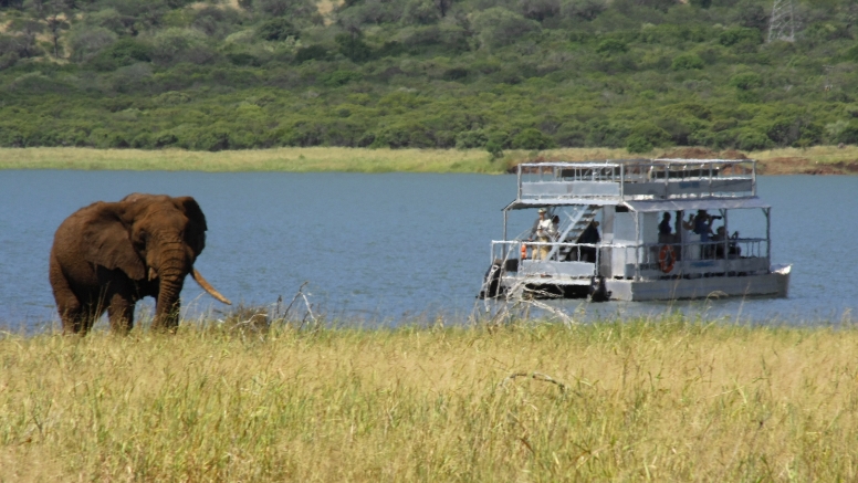 Jozini Boat Cruise (3-4 hrs) image 4