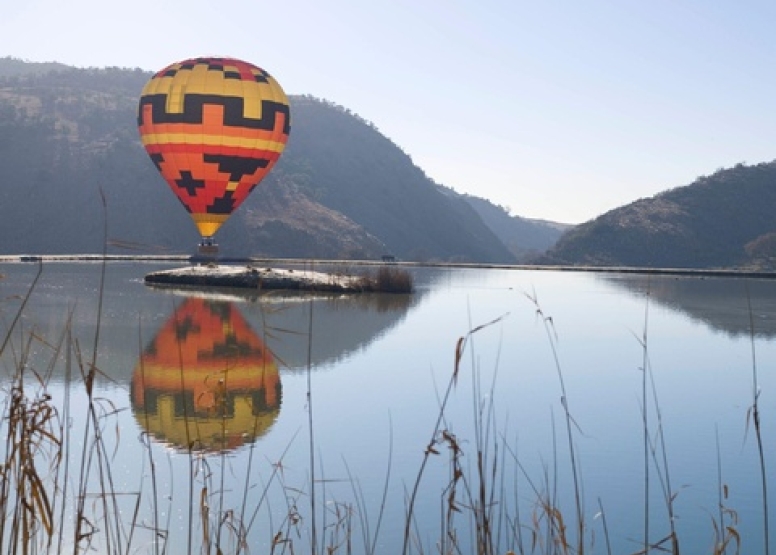 Exclusive Hot Air Ballooning Classic Flight for Two image 6