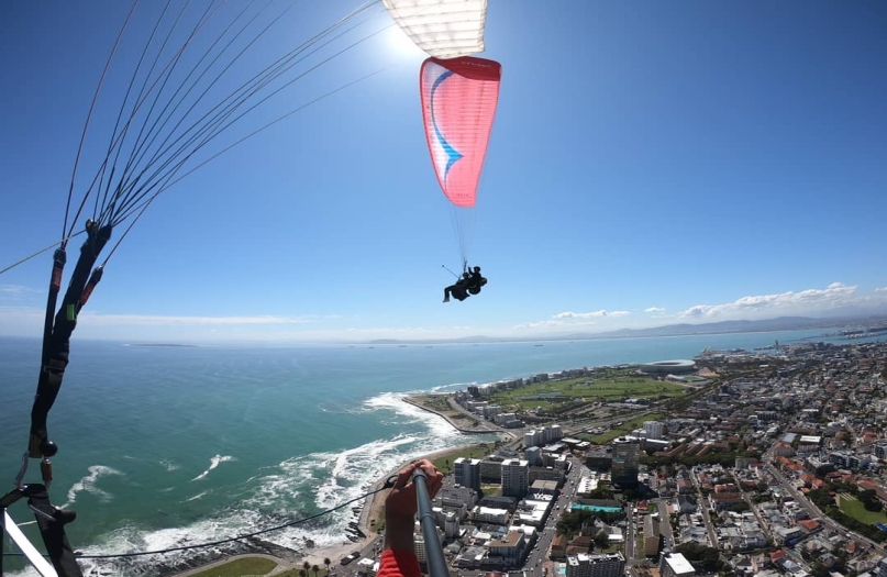 cape hope paragliding, paragliding cape town, tandem paragliding cape Town, cape town paragliding, cape town tandem paragliding, signal hill paragliding, signal hill tandem paragliding, lions head paragliding, lions head tandem paragliding, table mountain