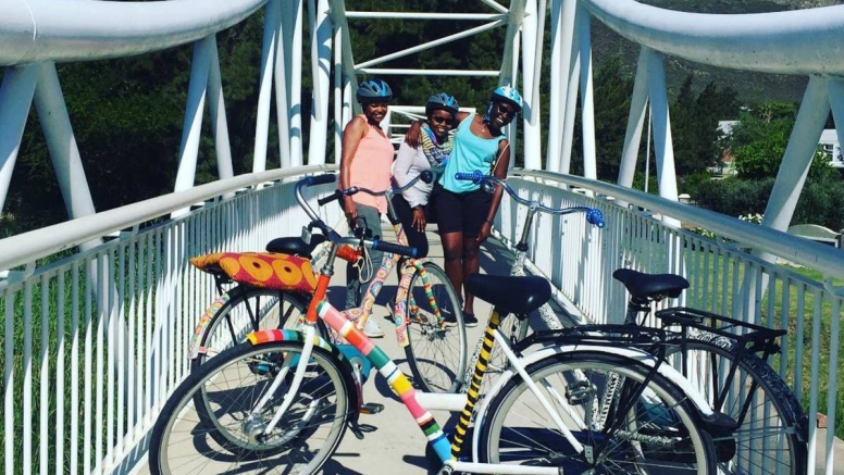 Private Bicycle, Art & Town Tour image 2