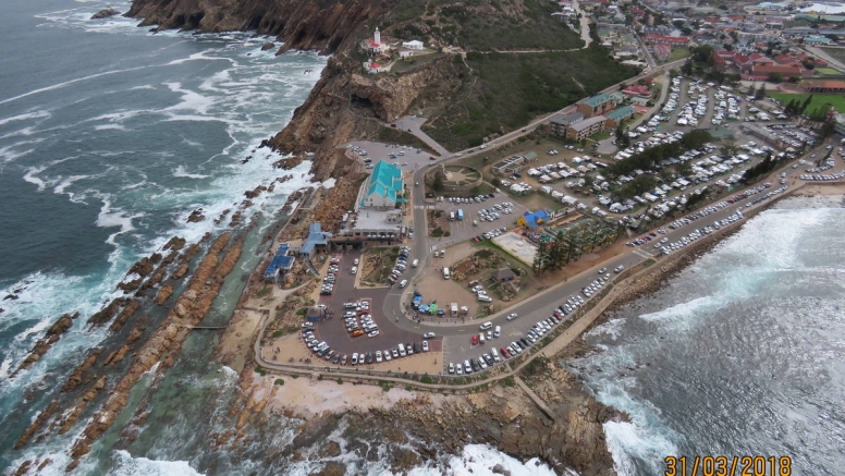 Helicopter scenic flight to Mossel Bay Point image 1