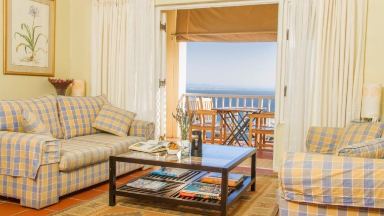 Albatross House Guest House image 5