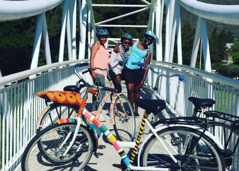 Private Bicycle, Art & Town Tour image 2