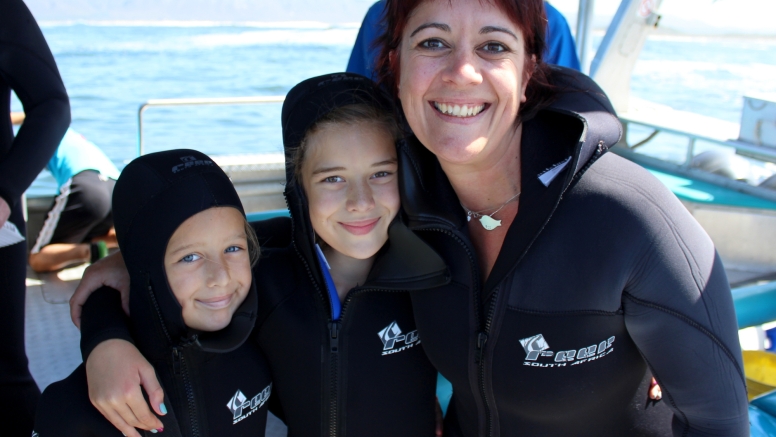 Shark Cage Diving Gansbaai with return transfer from Hermanus image 4