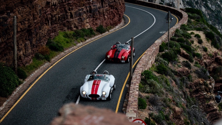 Sunset Cobra Experience - White With Red Stripes image 9