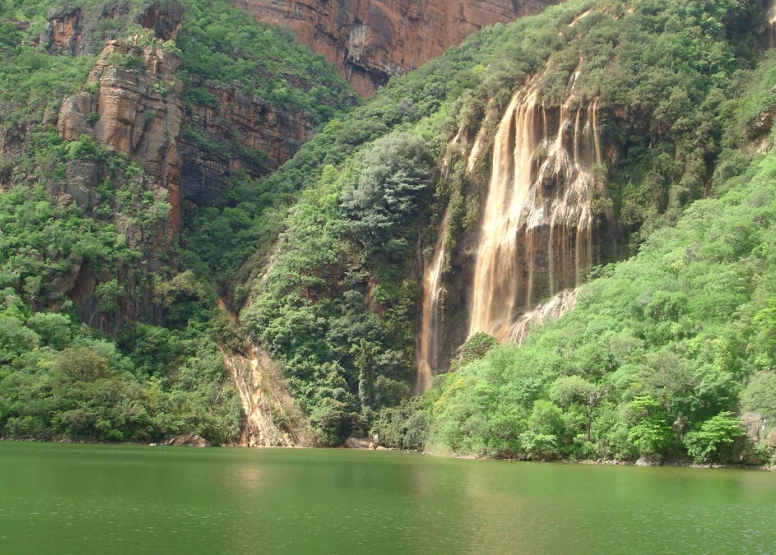 Blyde River Canyon Boat Cruise image 2