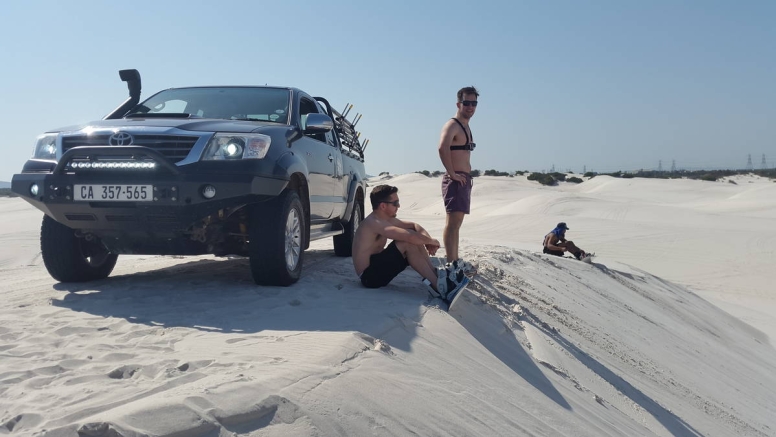 Ultimate 4x4 Sandboarding image 3