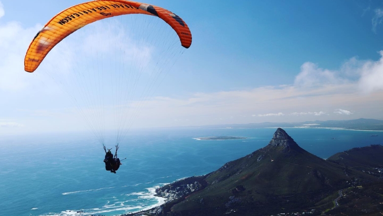 Tandem Paragliding Cape Town image 5