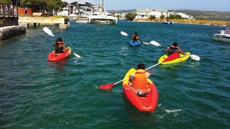 Kayak Hire - 1 hour image 1